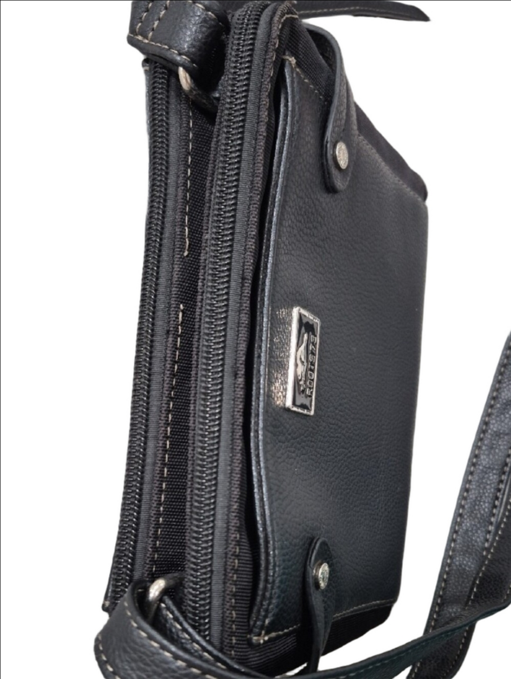 Roots 73 Black Pebbled Vegan Leather Crossbody Bag Triple Zip Multi-Pocket Purse - Picture 8 of 16
